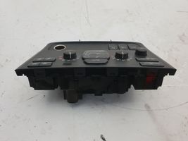 Volvo V70 Climate control unit 8691876