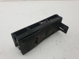 BMW 5 E34 Siurblys vakuumo 8108852