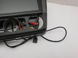 BMW 2 F46 Monitor / wyświetlacz / ekran 8259