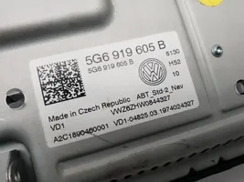 Volkswagen Tiguan Monitor / wyświetlacz / ekran 5G6919605B