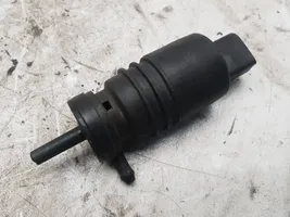 BMW 3 E36 Tuulilasi tuulilasinpesimen pumppu A32B6F30