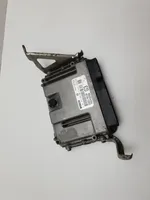 Toyota Avensis T270 Dzinēja vadības bloks 8966105G30