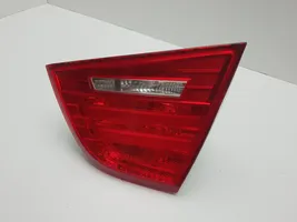 BMW 3 E90 E91 Lampy tylnej klapy bagażnika 4871734