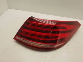 Mercedes-Benz E C207 W207 Luci posteriori A2079063400