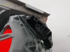 BMW 3 E92 E93 Aizmugurējais lukturis pārsegā 7162300