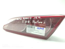 Alfa Romeo 159 Luci posteriori del portellone del bagagliaio F939562302
