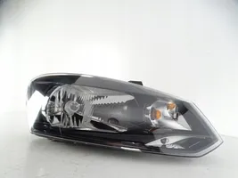 Volkswagen Polo V 6R Lampa przednia 6R1941016E