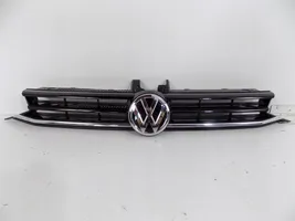 Volkswagen Touran III Grotelės viršutinės 