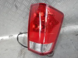 Nissan Titan Luci posteriori 26550ZH216