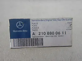 Mercedes-Benz E W210 Autres pièces de carrosserie A2108800611