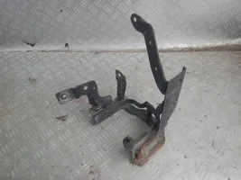 Volvo V50 Power steering pump mounting bracket 30665098