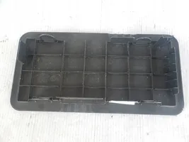 Mercedes-Benz GLE (W166 - C292) Fuse box cover A1665404516J