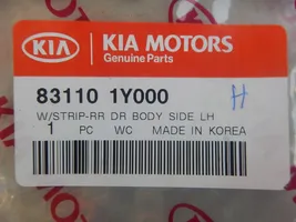 KIA Picanto Guarnizione in gomma portiera posteriore 831101Y000