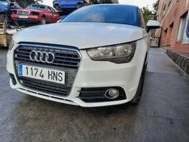 Audi A1 Etusumuvalo 8T0941699