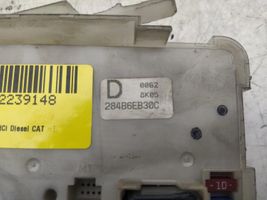 Nissan Pathfinder R51 Módulo de fusible 284B6EB30C