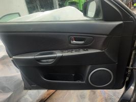 Mazda 3 Boczki / Poszycie drzwi przednich BBP3684N1