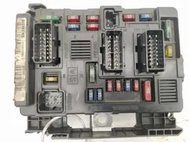 Citroen C5 Ramka / Moduł bezpieczników 964349868000