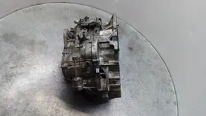 Volvo S60 Mechaninė 5 pavarų dėžė 8251718