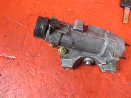 Audi TT Mk1 Juego de cerradura y set ECU del motor 8N0906018A