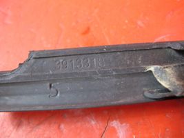 Opel Astra K Moulure de vitre de la porte avant 39133183