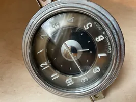 GAZ 21 Horloge 
