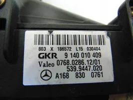 Mercedes-Benz Vaneo W414 Sisälämmityksen ilmastoinnin korin kokoonpano A1688300761
