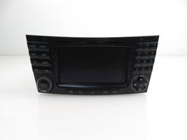 Mercedes-Benz E AMG W211 Radio/CD/DVD/GPS-pääyksikkö 