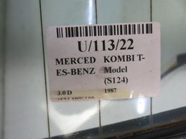 Mercedes-Benz E W124 Tylna klapa bagażnika 