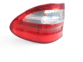 Mercedes-Benz E AMG W211 Lampa tylna 