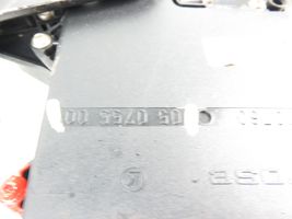 Ford Galaxy Elektryczny podnośnik szyby drzwi przednich 05075500