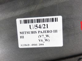 Mitsubishi Pajero Etuoven lista (muoto) 