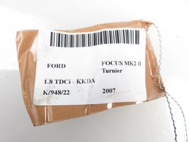 Ford Focus Takavalon polttimon suojan pidike 