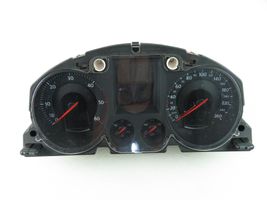 Volkswagen PASSAT B6 Speedometer (instrument cluster) 