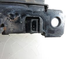 Volkswagen PASSAT B5 Blocco/chiusura/serratura del portellone posteriore/bagagliaio 