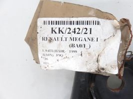 Renault Megane I Triangle bras de suspension inférieur avant 