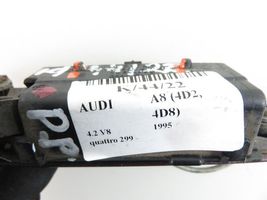 Audi A8 S8 D2 4D Klamka zewnętrzna drzwi przednich 