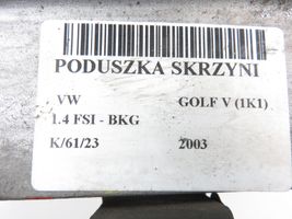 Volkswagen Golf V Łapa / Mocowanie skrzyni biegów 