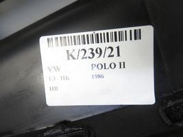 Volkswagen Polo II 86C 2F Tableau de bord 867857007A