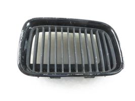 BMW 3 E36 Front grill 8151548