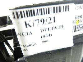 Lancia Delta Kojelaudan sivutuuletussuuttimen kehys 