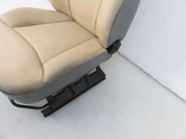 Grecav-EKE Berlina - Sport Front passenger seat 