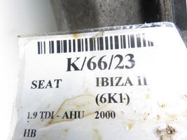 Seat Ibiza II (6k) Galvutės dangtelis 038103469F