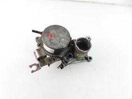 Ford Mondeo Mk III Pompa podciśnienia / Vacum 
