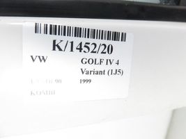 Volkswagen Golf IV Priekinės durys 1J4837756F