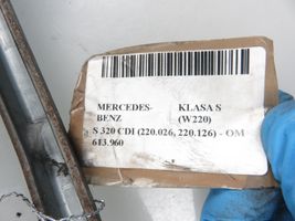 Mercedes-Benz S W220 Etupyyhkimen vivusto 0390241435