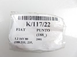 Fiat Punto (188) Wtryskiwacze / Komplet 