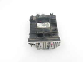 Volkswagen PASSAT B4 Calculateur moteur ECU 0281001172