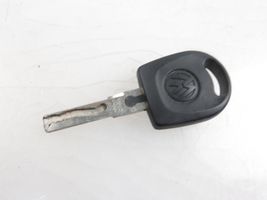 Volkswagen Golf IV Front door lock (next to the handle) 