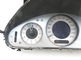 Mercedes-Benz E AMG W211 Tachimetro (quadro strumenti) 