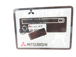 Mitsubishi Pajero Pinin Vetro del finestrino della portiera anteriore - quattro porte 